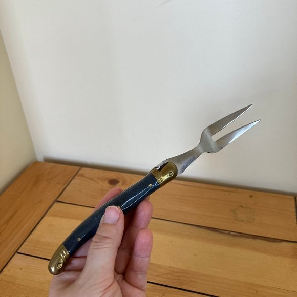 Laguiole The Bee Stainless Carving Fork Blue Handle with Brass INOX France - Picture 6 of 7